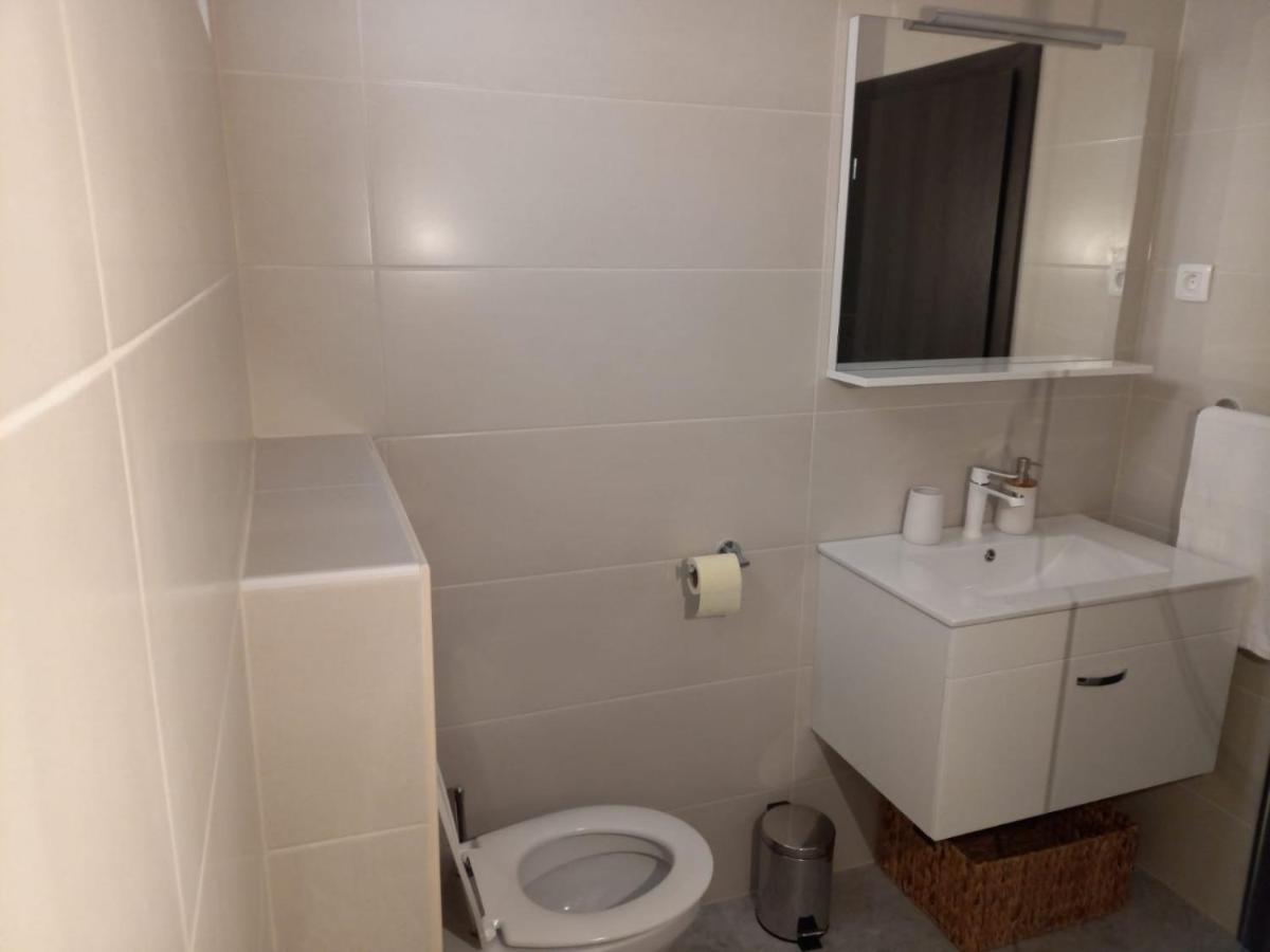 Seaview Suites Ondina Komiza Bagian luar foto